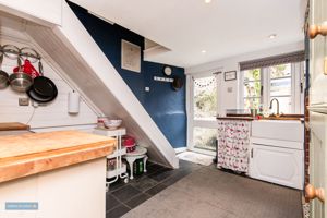 Kitchen- click for photo gallery